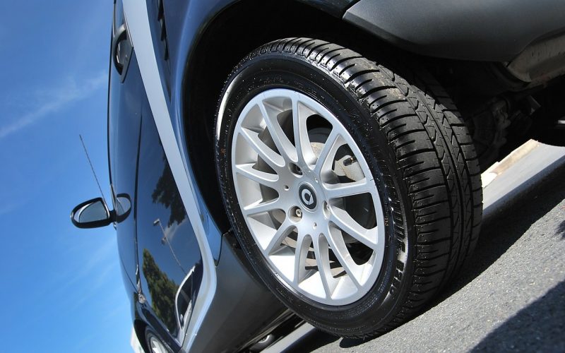 Tips on How to Choose the Right Car Tires